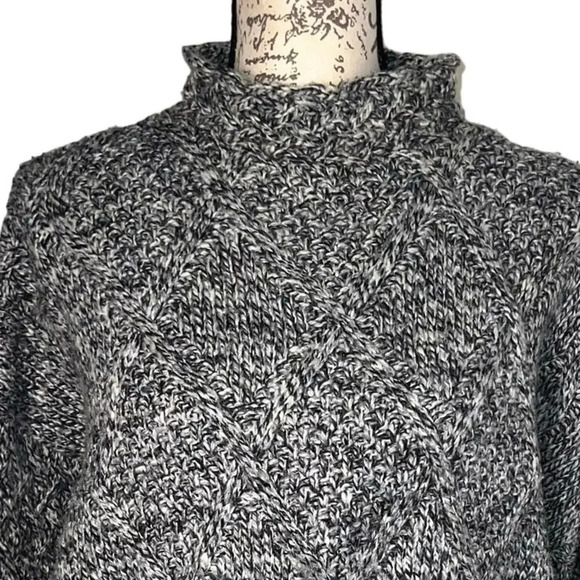 Express Tricot Sweater Large Angora Wool Blend Diamond Mock Neck Hand-knitted - Picture 4 of 8